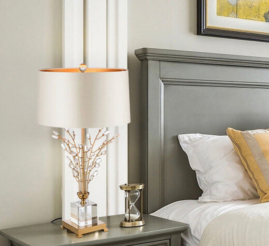 Elegant table lamp