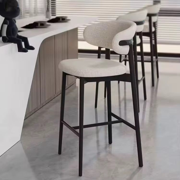 Modern chair with black base metal