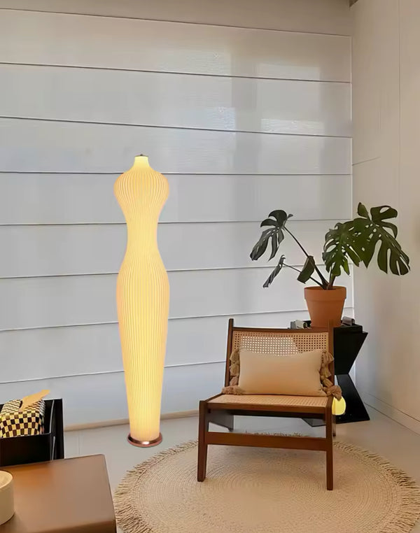 Deela floor lamp