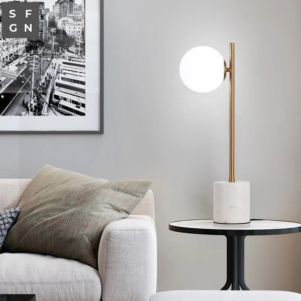 Simple Modern 1x Table Lamp